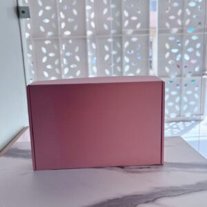 Caja cartón rosada mediana