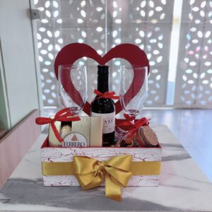 Caja de madera espalda de corazón