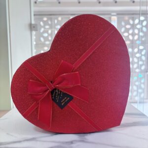 Caja roja brillosa grande