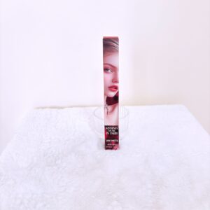 Perfume kissing muse in paris