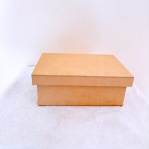 Caja de madera con tapa