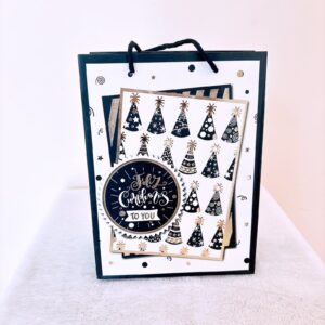 Funda negra con dorado peq.