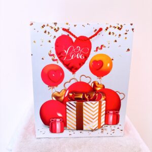 Funda corazón con regalo dorado