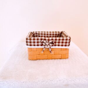 Caja con cuadros café