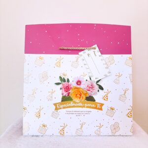 Funda blanca con rosa