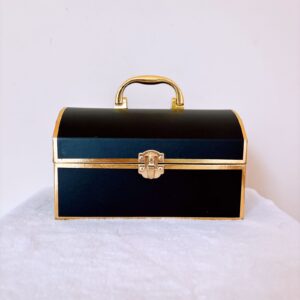 Caja cofre negro