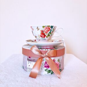 Caja con taza y plato
