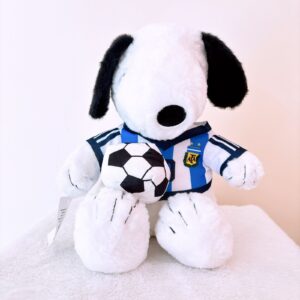 Peluche snoopy con pelota