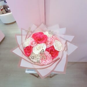 Ramo de Flores Eternas - Rosadas y Blancas
