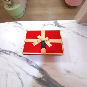 Caja Roja con Dorado - Brillante Peq