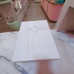 Caja Blanca con Lazo Grand