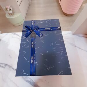 Caja Azul Con Lazo Median