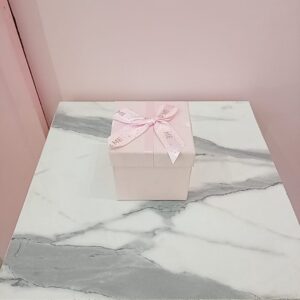 Caja Cuadrada Rosada Peq