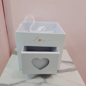 Caja Blanca con Corazon - Love
