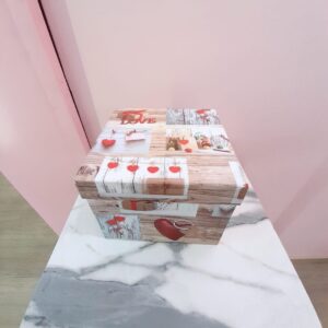 Caja Cuadrada Love