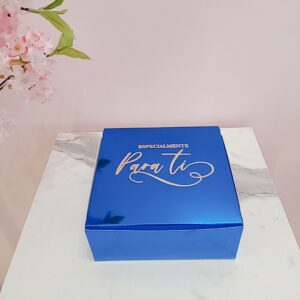 Caja mediana metalizada azul
