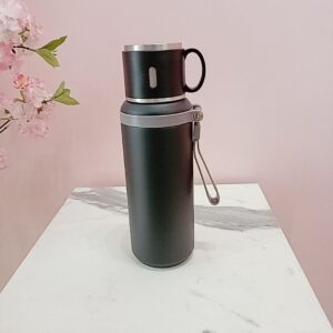 Termo negro de acero inoxidable 700ml